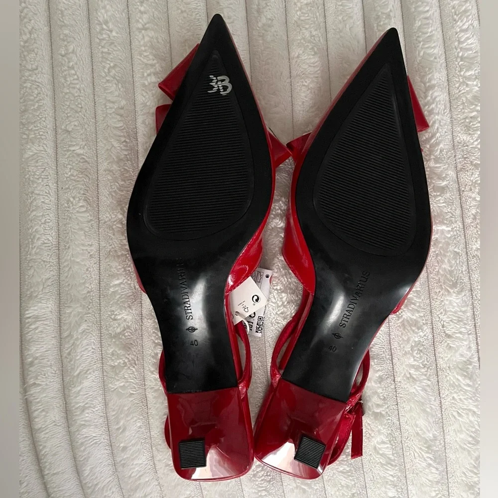Stradivarius Slingback heels with fold detail in red - Picture 7 of 7
